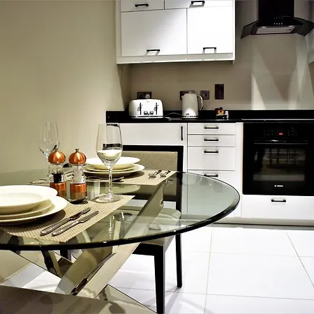 Mansio Park Square 4*